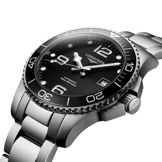 longines HydroConquest 39mm - Black on Bracelet